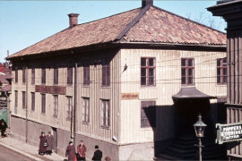 Operahuset eller Spektakelhuset vid Södra Kungsgatan. Fotograf: Torsten Röstlund. Digitalmuseum/Läns