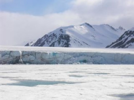 XIV juliglaciären- en otroligt maffig och vacker glaciär